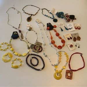 Huge Jewelry Lot 25 pc costume jewelry some sets some NWT